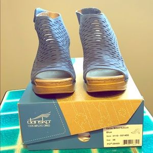 Dansko Danae Milled Nubuck Blue Mules size 8
